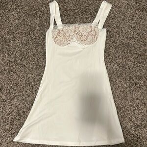 New white dress lace